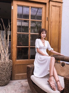 Váy trắng thô đi biển