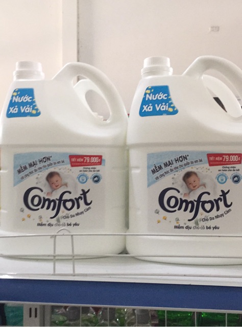Nước xả Vải Comfort 3,8L Cho Da Nhạy Cảm
