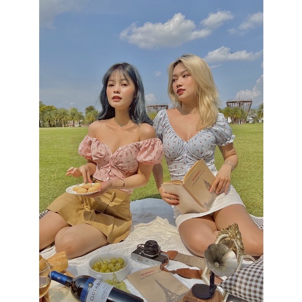 (ảnh thật trải sàn, hoả tốc)🥗TULIP_CROPTOP(ÁO HOA NÚT NGỰC TAY PHỒNG)