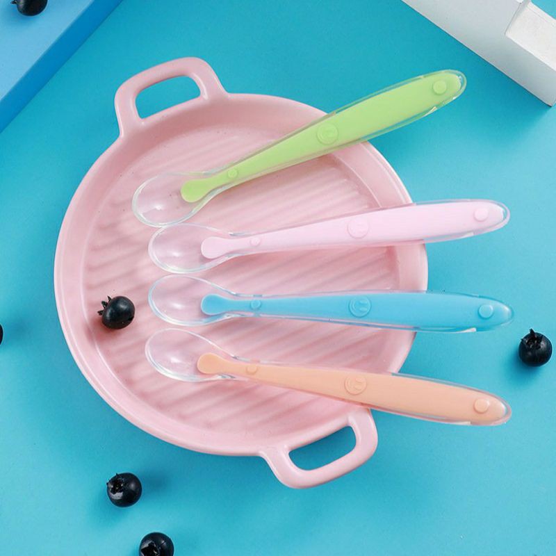 [Sắc màu] Thìa silicone mềm cho bé ăn dặm từ 6 tháng tuổi