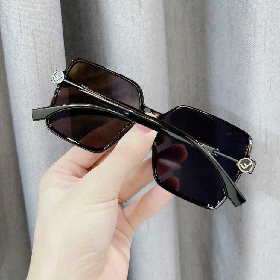 Kính Mát Hợp Kim Nam nữ FENDI Tròng Phân Cực Polarized | BigBuy360 - bigbuy360.vn