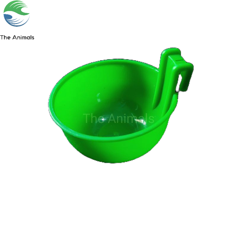 Máng đựng thức ăn, nước uống cho gà, vịt, chim - Gáo nhựa (size nhỏ)