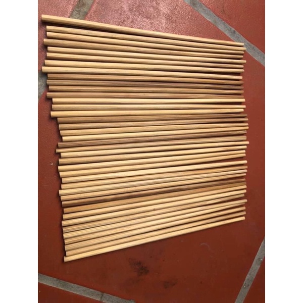 Bộ 10 đôi đũa tre già vót thủ công, luộc phơi tự nhiên rất an toàn cho sức khoẻ