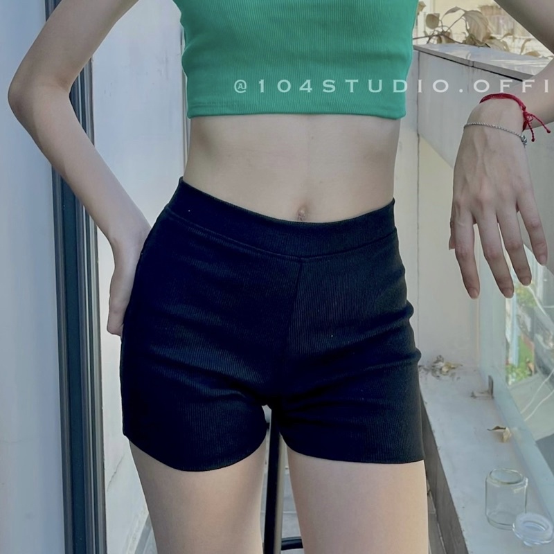 Quần short ôm body tôn dáng (chất len tăm không quá dày)