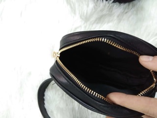 Túi đeo bụng gucci , cherry