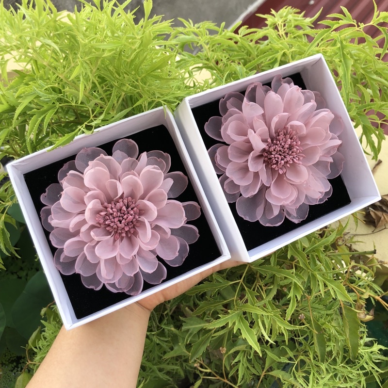 Hoa cài áo handmade cao cấp- Hoa voan tơ 10cm- Nhiều màu