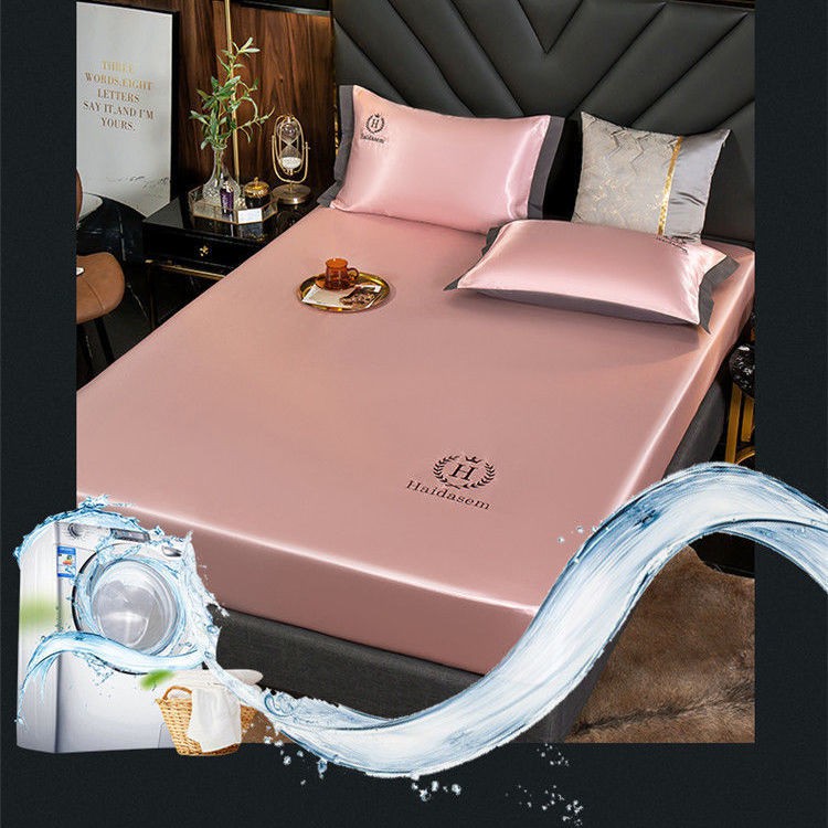 Nệm trải [Lụa băng lụa] Thảm giường Hilton ga bảo vệ tấm máy giặt solid color thêu lụa ba mảnh một bộ trọn gói
