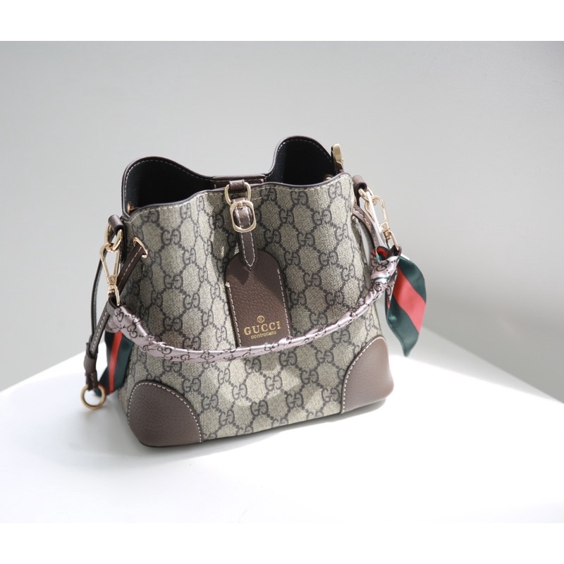 Túi Xách Cao Cấp  hàng fullbox nguyên seal kèm khăn quấn quai túi