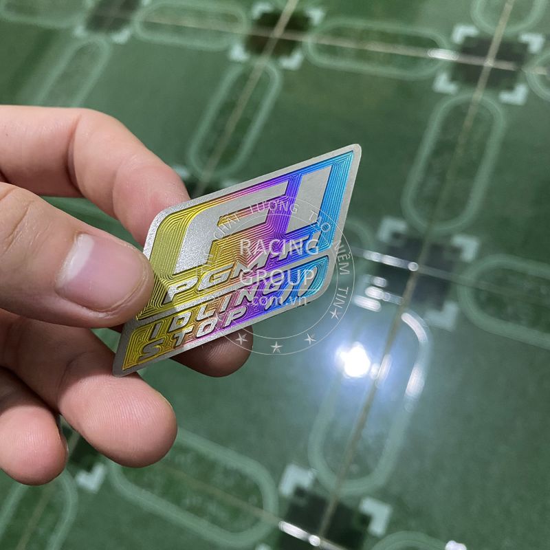 Tem titan logo FI lớn dán xe máy - giá 1 cái