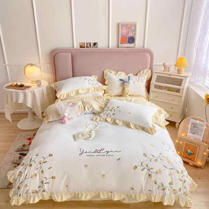 Bộ chăn ga gối Cotton đũi riềm bèo thêu hoa xinh xắn, chất liệu vải đũi mềm mại và thông thoáng miễn phí bo chun