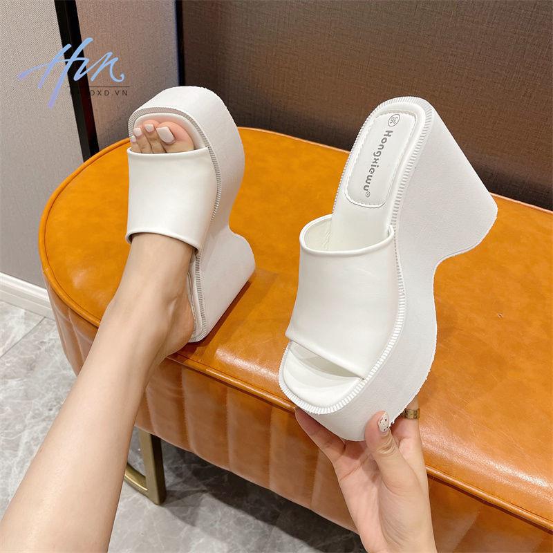 Dép Xỏ Ngón Đế Xuồng Dày Dặn Cao Gót 2022 Thời Trang Mùa Hè Dễ Phối Đồ Cho Nữ