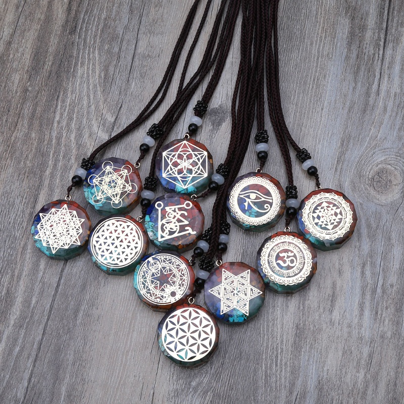 Vòng cổ Mặt Khối Lập Phương Năng Lượng Orgonite Cho Sinh Nhật