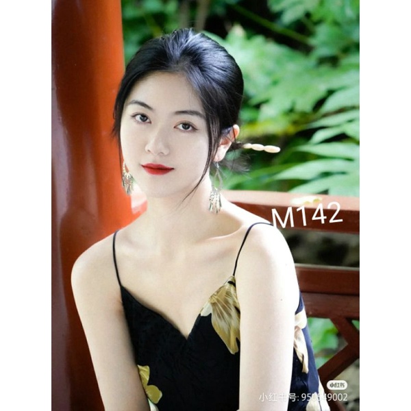 Có sẵn -son kem lỳ không trôi nhẹ môi Hoa Tây Tử Florasis màu tây