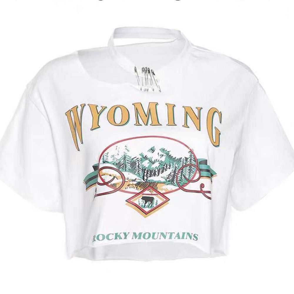 Áo thun nữ dáng lửng cổ tròn in chữ thời trang phong cách retro