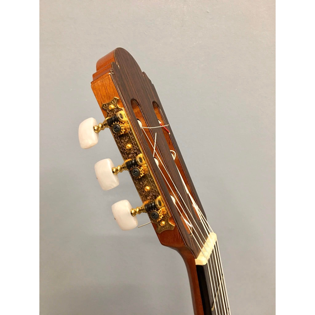 Đàn guitar classic Kodaira AST80
