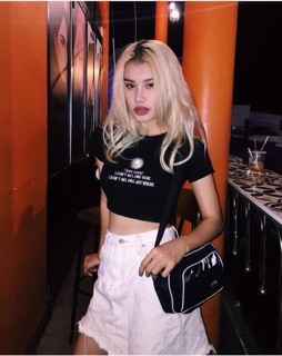 Áo croptop hoa cúc
