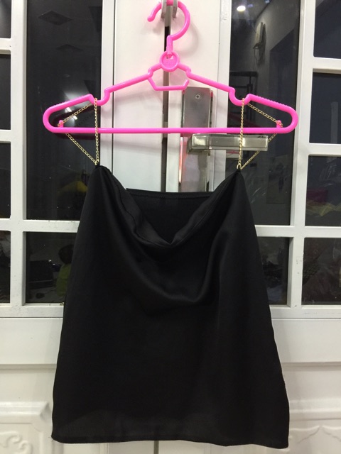 Áo hai dây lụa trễ ngực phong cách thời trang | BigBuy360 - bigbuy360.vn