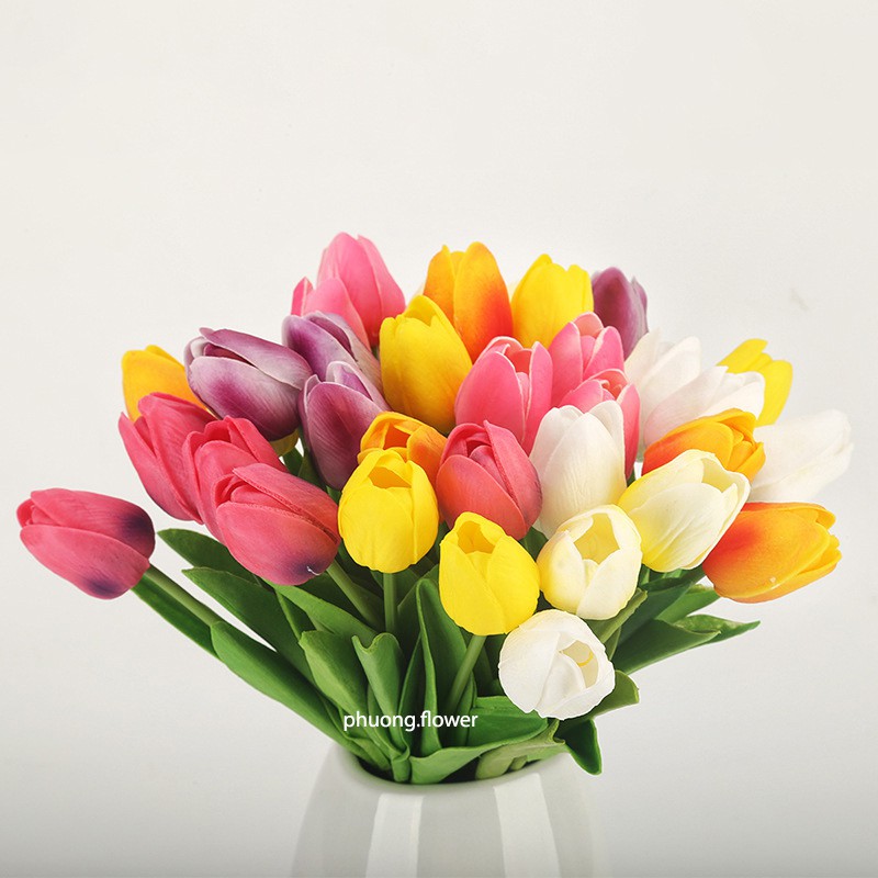 Hoa Tulip giả bằng cao su PU tuyệt đẹp giống y thật