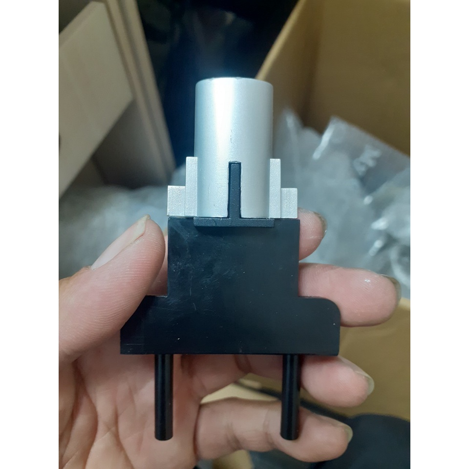 Trục nhã que Máy đánh trứng Bluestone HMB-6333S