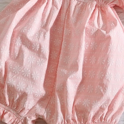 Jumpsuit cho bé sơ sinh kèm băng đô - Màu hồng nhạt hoa trắng - Size 3 đến 13kg