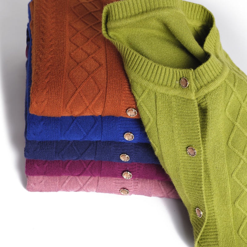 Áo len cổ tròn trung niên cài cúc trơn Quảng Châu (BST Thu 2021) | BigBuy360 - bigbuy360.vn