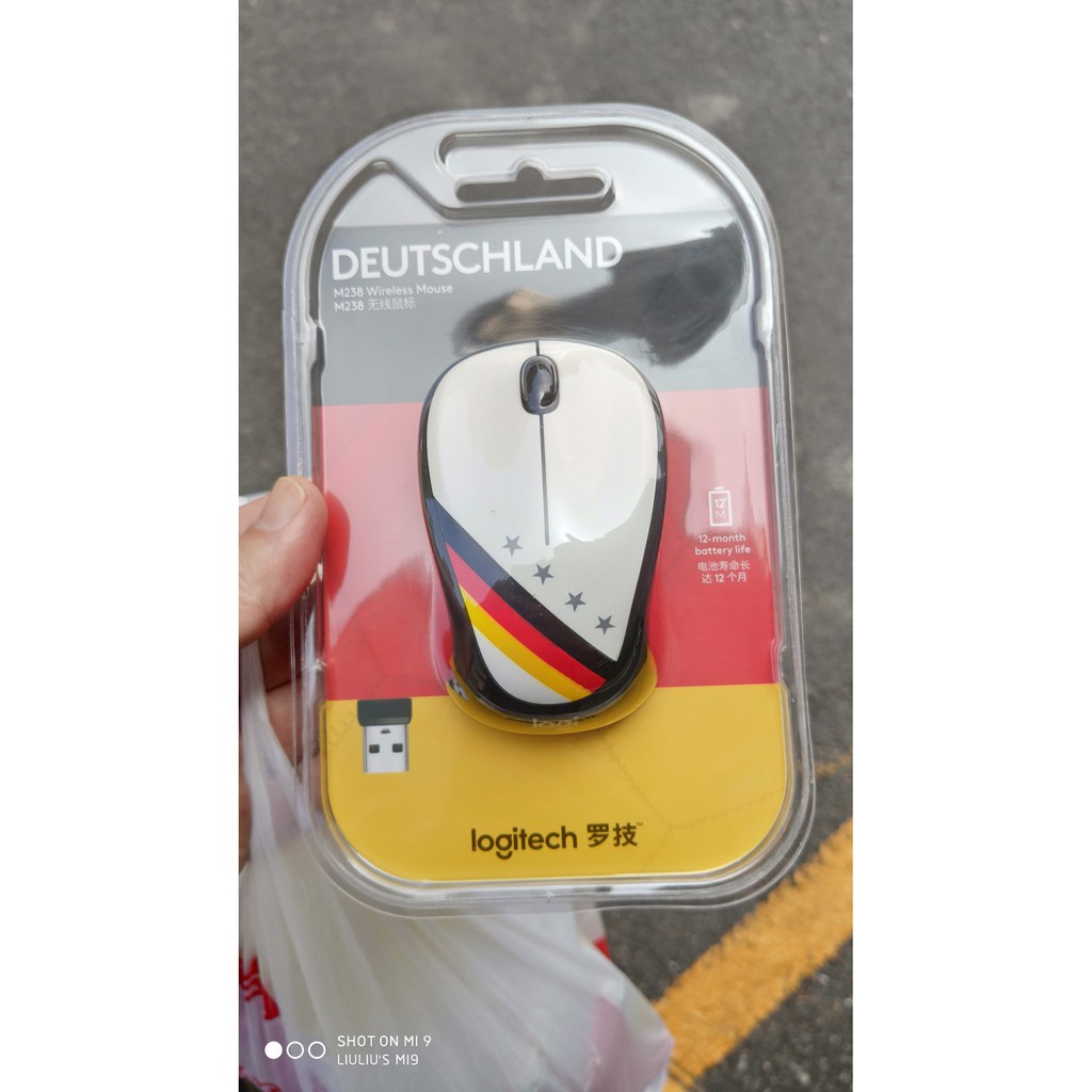Chuột không dây cao cấp LOGITECH M238-v4 Phiên bản kỷ niệm các đội tuyển Quốc Gia