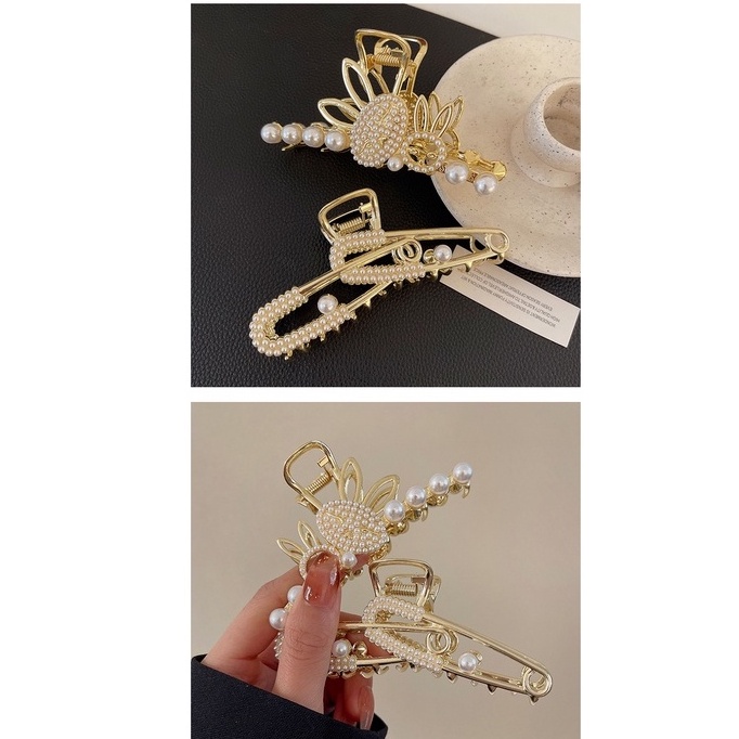 Kẹp Tóc Hình Cá Mập Đính Ngọc Trai Dễ Thương