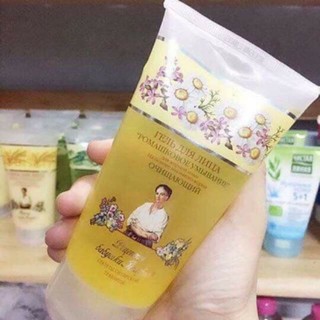 (Annhthu) Sữa rửa mặt bà già Nga