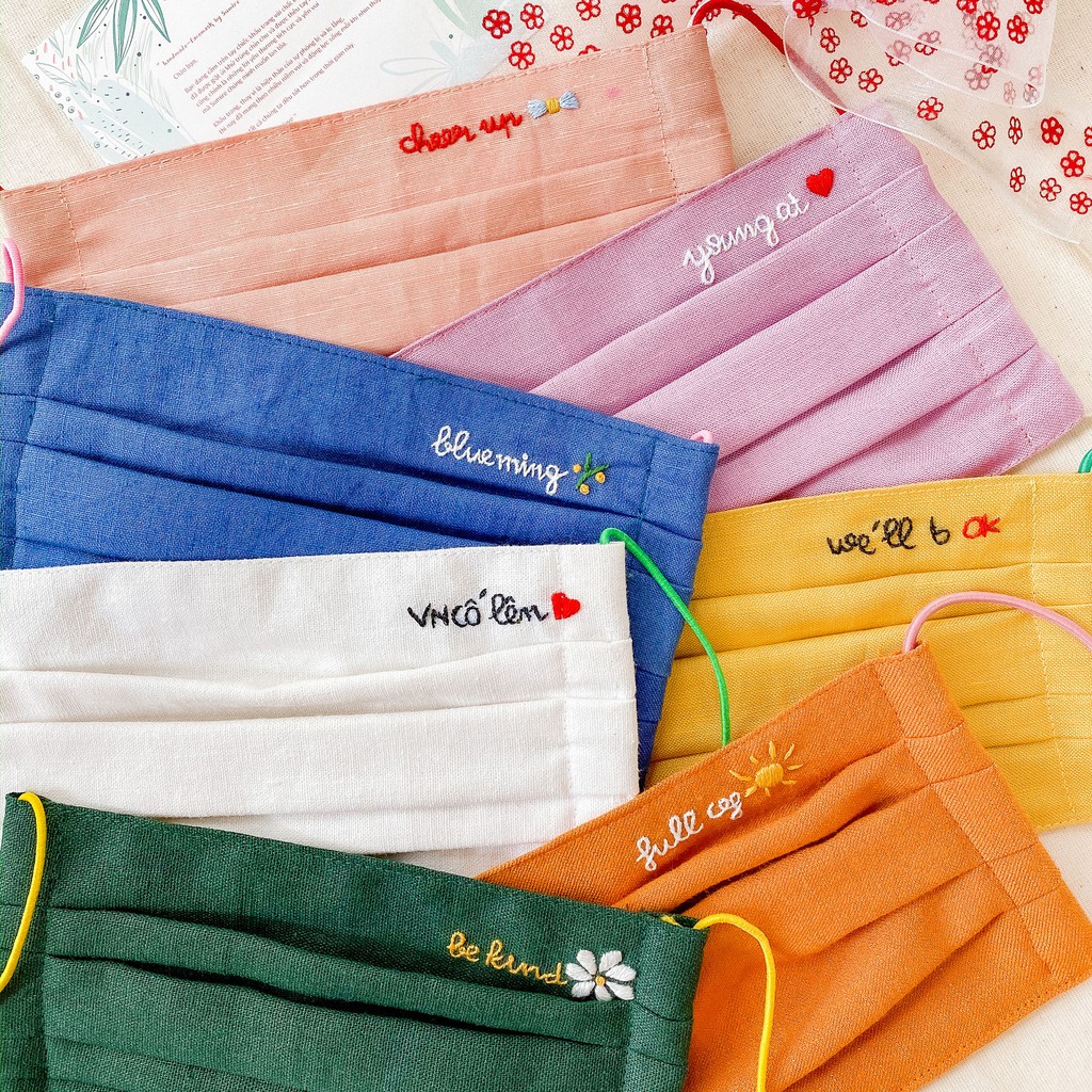 Khẩu trang linen thêu tay limited | BigBuy360 - bigbuy360.vn