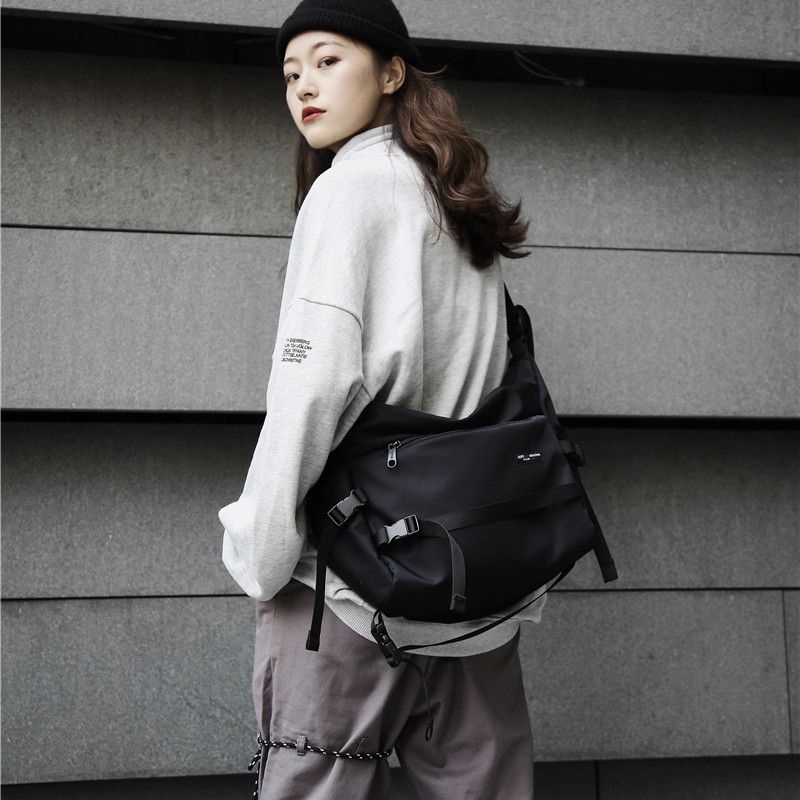 2022 new fashion brand messenger bag men's and women's street hip hop Harajuku functional bag shoulder bag tooling bag backpack