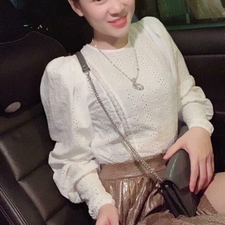 Áo sơ mi tay bồng dập lỗ zara