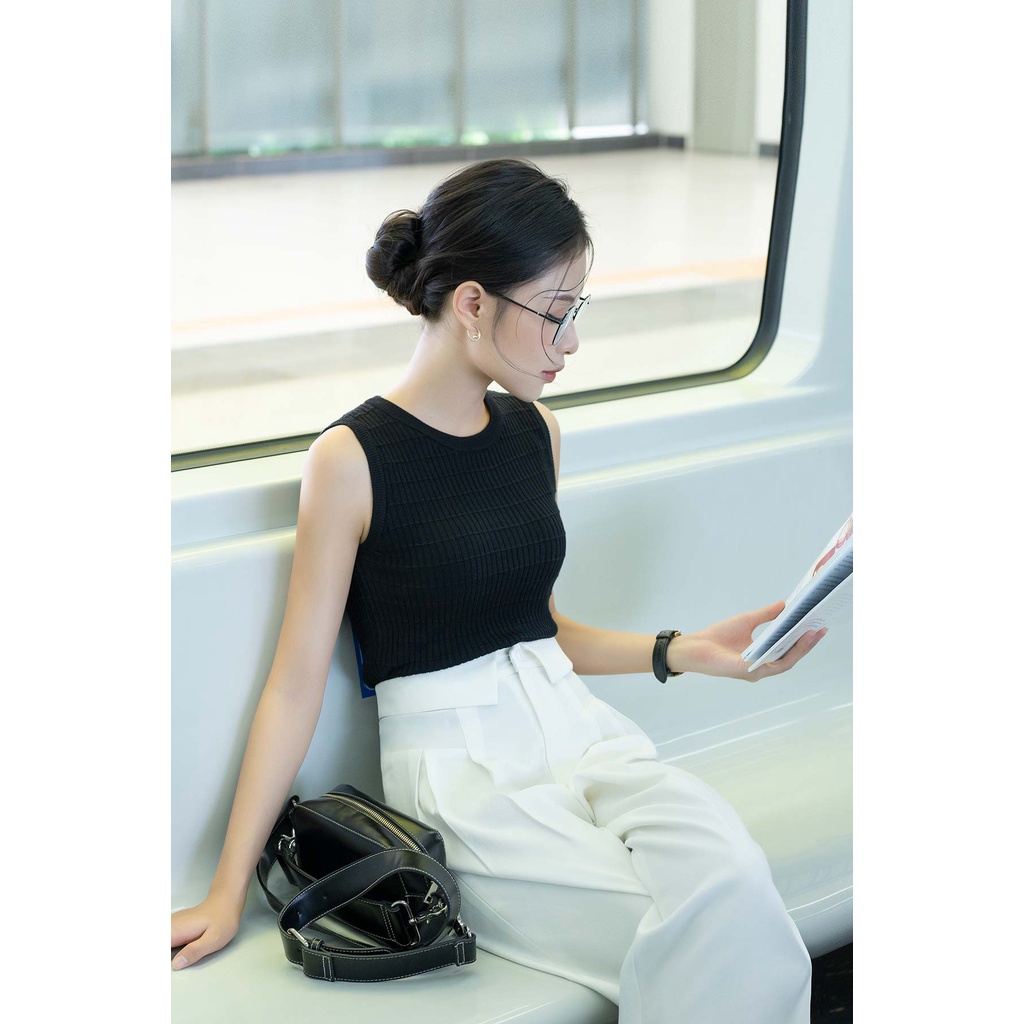 Quần Ống Rộng Vienne Tran Công Sở Ống Sớ Cạp Cao Bẻ Cạp V64W22Q012