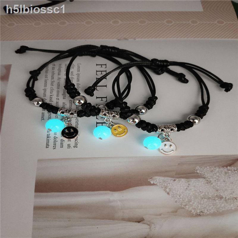 ☾Bạn gái dễ thương Vòng tay ba người phát sáng nữ sinh phiên bản Hàn Quốc hai cặp đôi net nổi tiếng nam trái tim