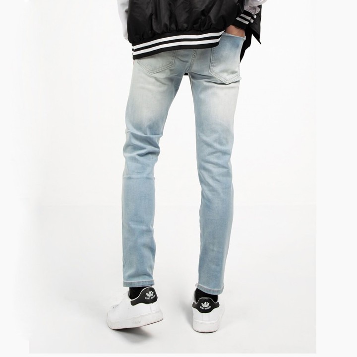 Quần jean nam xanh nhạt✔️Quần jean nam rách gối✔️form skinny | BigBuy360 - bigbuy360.vn