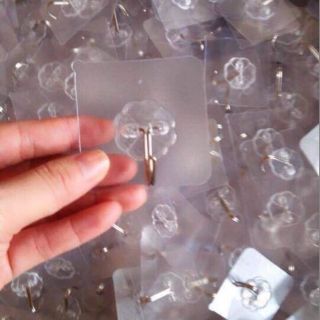 Combo 300 móc trong suốt dính tường chịu lực
