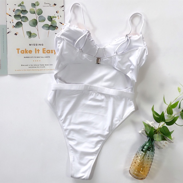 Swimsuit khoét lưng | BigBuy360 - bigbuy360.vn