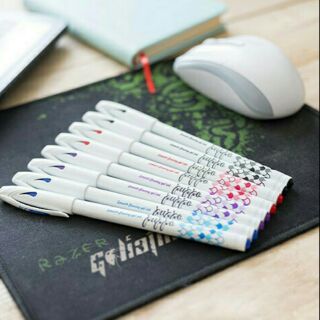 Bút mực gel 027