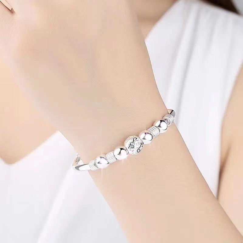 1 Vòng Tay Bạc May Mắn Sang Trọng Cho Nữ