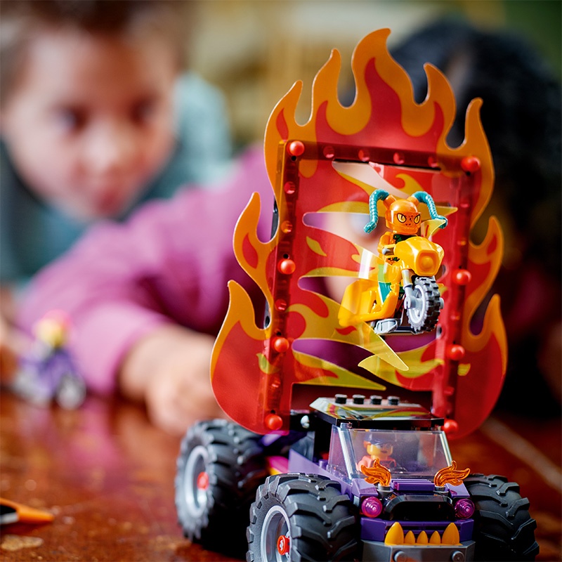 Đồ Chơi LEGO Vòng Đua Kép Mạo Hiểm 60339 (226 chi tiết)
