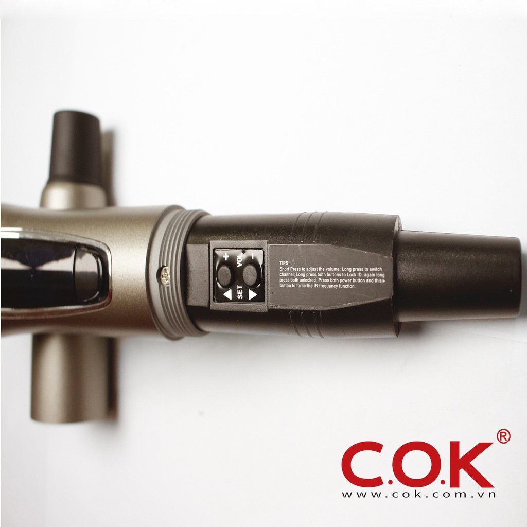 Micro không dây COK ST-08 (100 kênh UHF) đa năng dành cho loa kéo, amply, dàn karaoke
