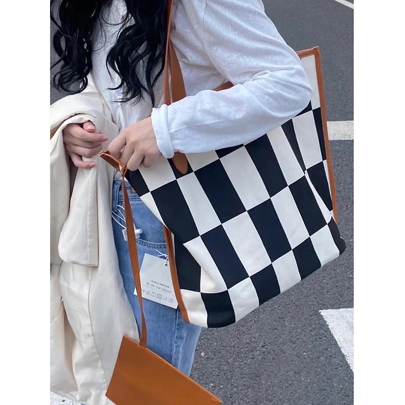 Túi đeo vai bằng vải canvas sức chứa lớn họa tiết bàn cờ kẻ ô dành cho bạn nữ
