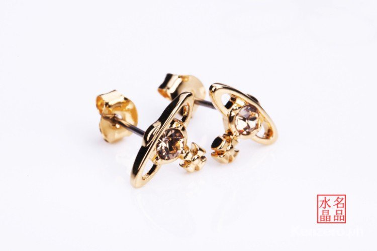 Khuyên Tai Vivienne West wood Phong Cách Punk Anh Quốc Nhiều Loại Tùy Chọn Chụp Thật