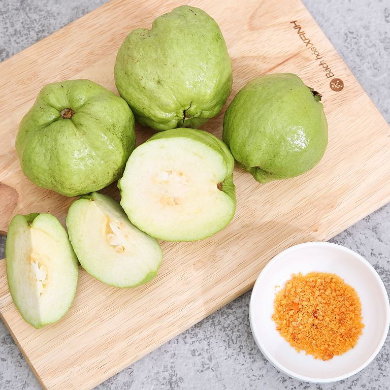 Ổi Nữ Hoàng Giòn Ngọt, Giàu VitaminC - 1Kg - FoodMap Fruits [TẶNG GÓI MUỐI ỚT HANABERO 7Gr]