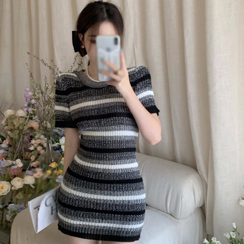 Đầm Dệt Kim Ngắn Tay Cổ Tròn Họa Tiết Kẻ Sọc Thời Trang Mùa Hè Retro Hàn Quốc Cho Nữ