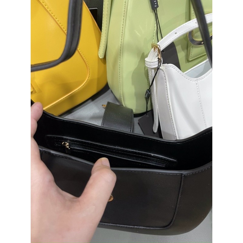 Túi Xách Nữ Kẹp Nách Dáng Oval Kèm Dây Đeo Chéo Tháo Dời Top Handle Bag With Oval Buckle