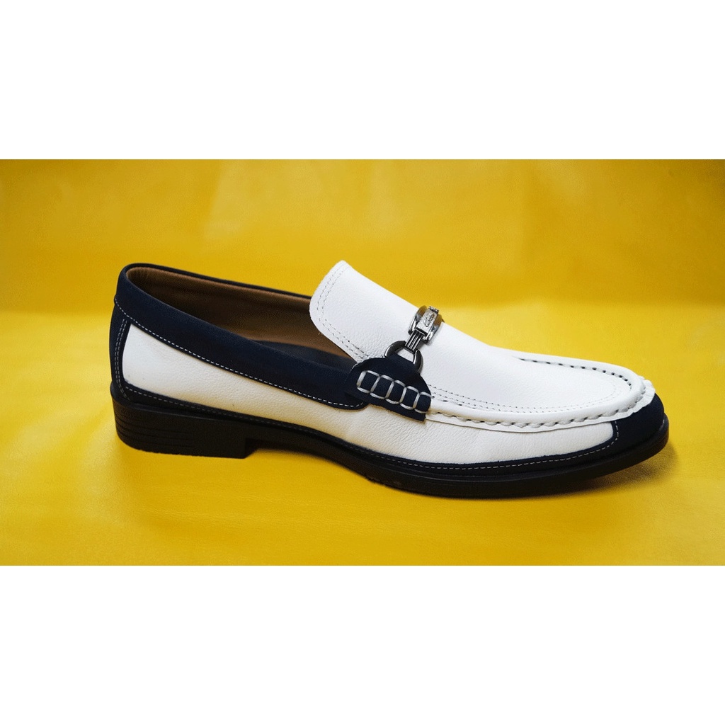 Giày mọi nam màu trắng phối xanh da bò thật có size nhỏ và ngoại cỡ. Mã số: M139