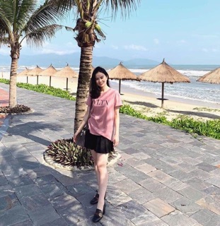 Áo phông nữ giấu quần VLTN