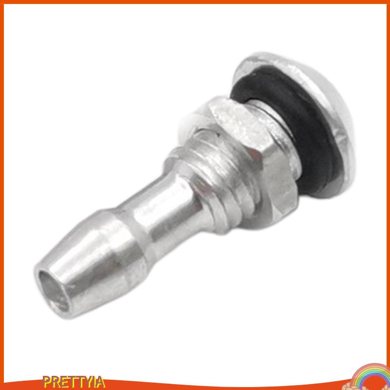 Núm Vú Giả Cho Thuyền Điều Khiển Từ Xa