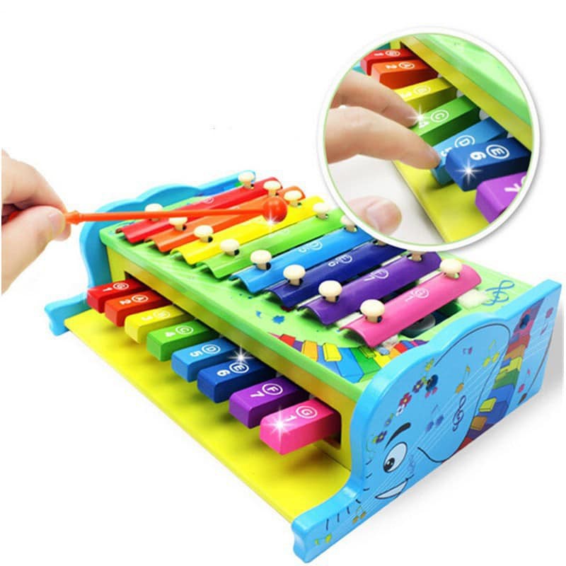 Đàn gỗ Piano giúp bé phát triển thính giác và phân biệt màu sắc