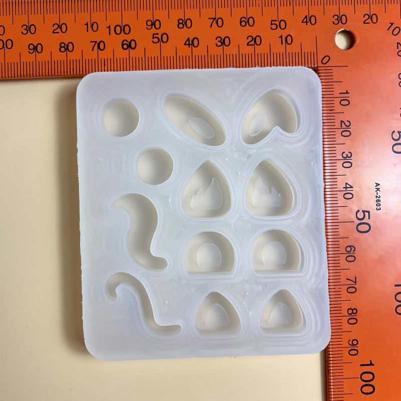 Khuôn Silicone Làm Móc Khóa DIY Hình Đuôi Cát Chảy Nhỏ Nhắn Xinh Xắn